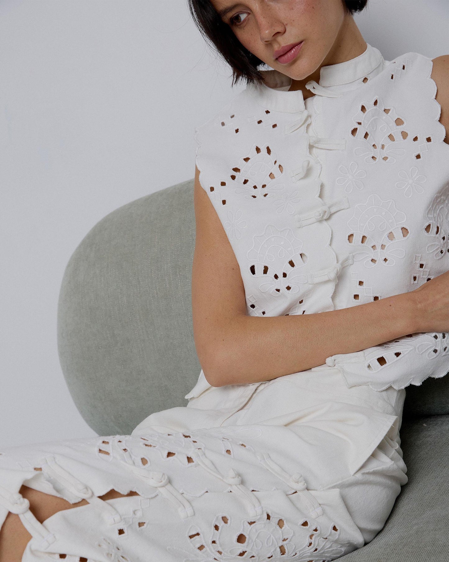 White Die-Cut Japanese Top